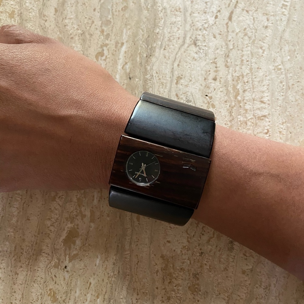 Vestal watch